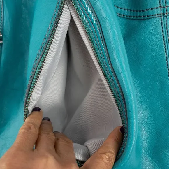 BCBG MAX AZRIA Bag Large Turquoise Bucket Hobo Satchel Tote Pockets - Picture 6 of 16